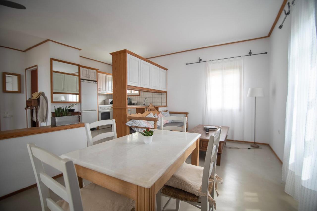 Lotos Beach Home Кіні Екстер'єр фото